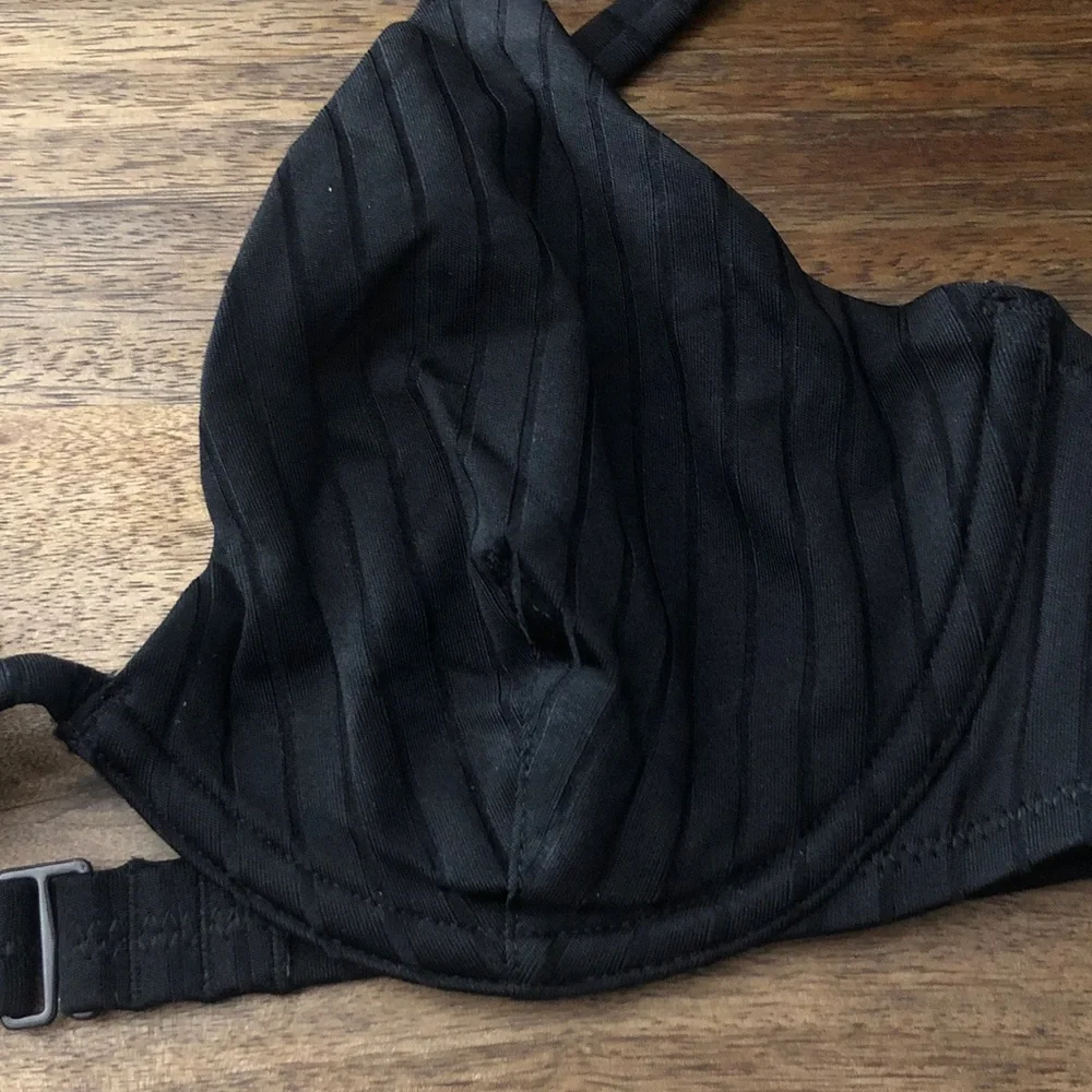 aerie Black Ribbed Underwire Bikini Top